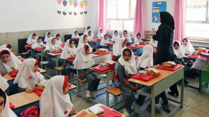 نیاز آموزش و پرورش به جذب ۱۲۰ هزار معلم